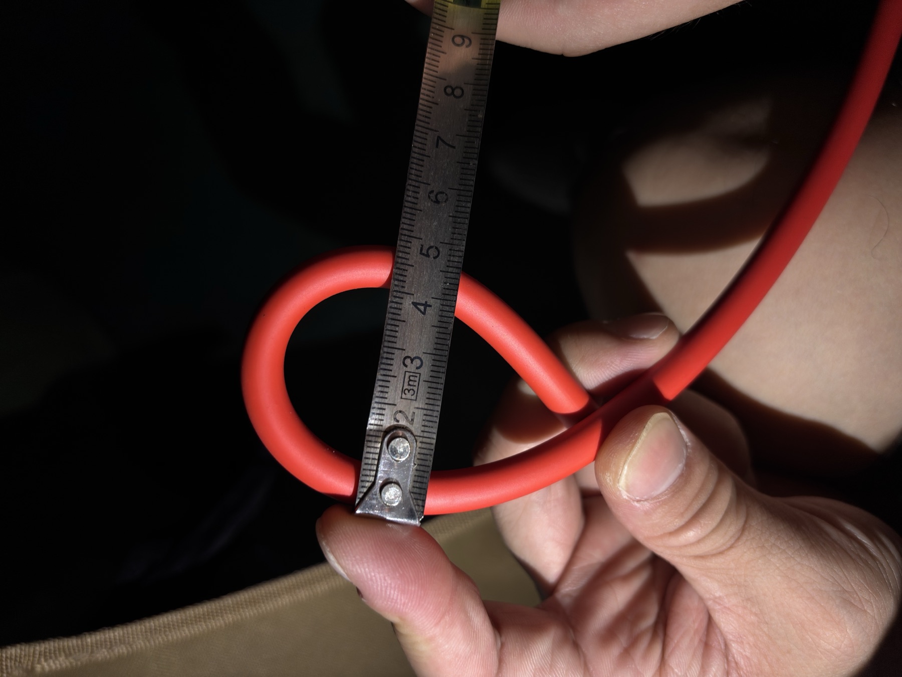 Original measured bend-radius check of red FRPU tube